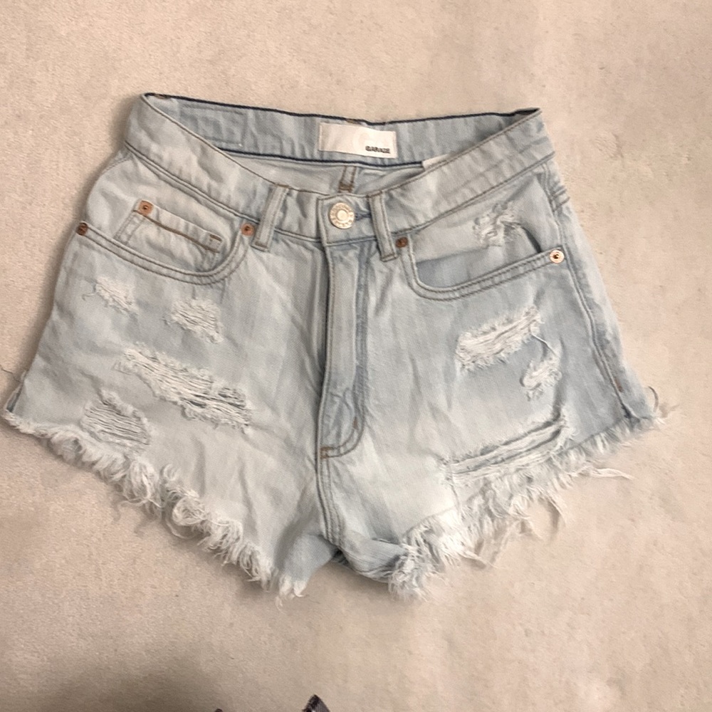 Jean shorts ( distressed)